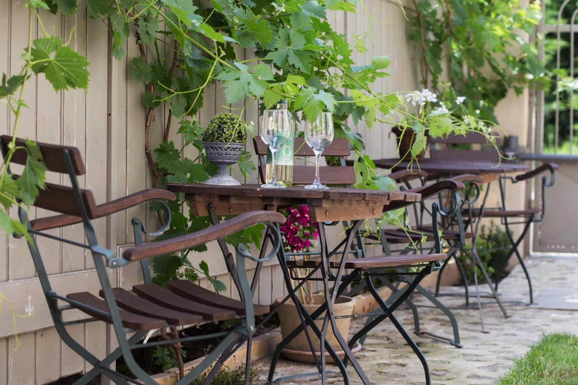 Kuria Apartman With Private Jacuzzi And Pool Budapest Exteriör bild