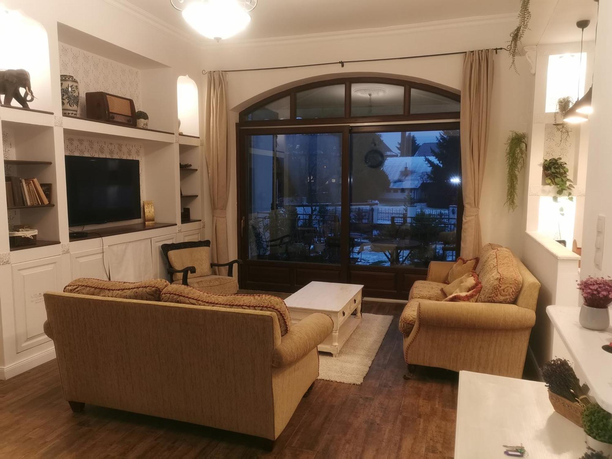 Kuria Apartman With Private Jacuzzi And Pool Budapest Exteriör bild
