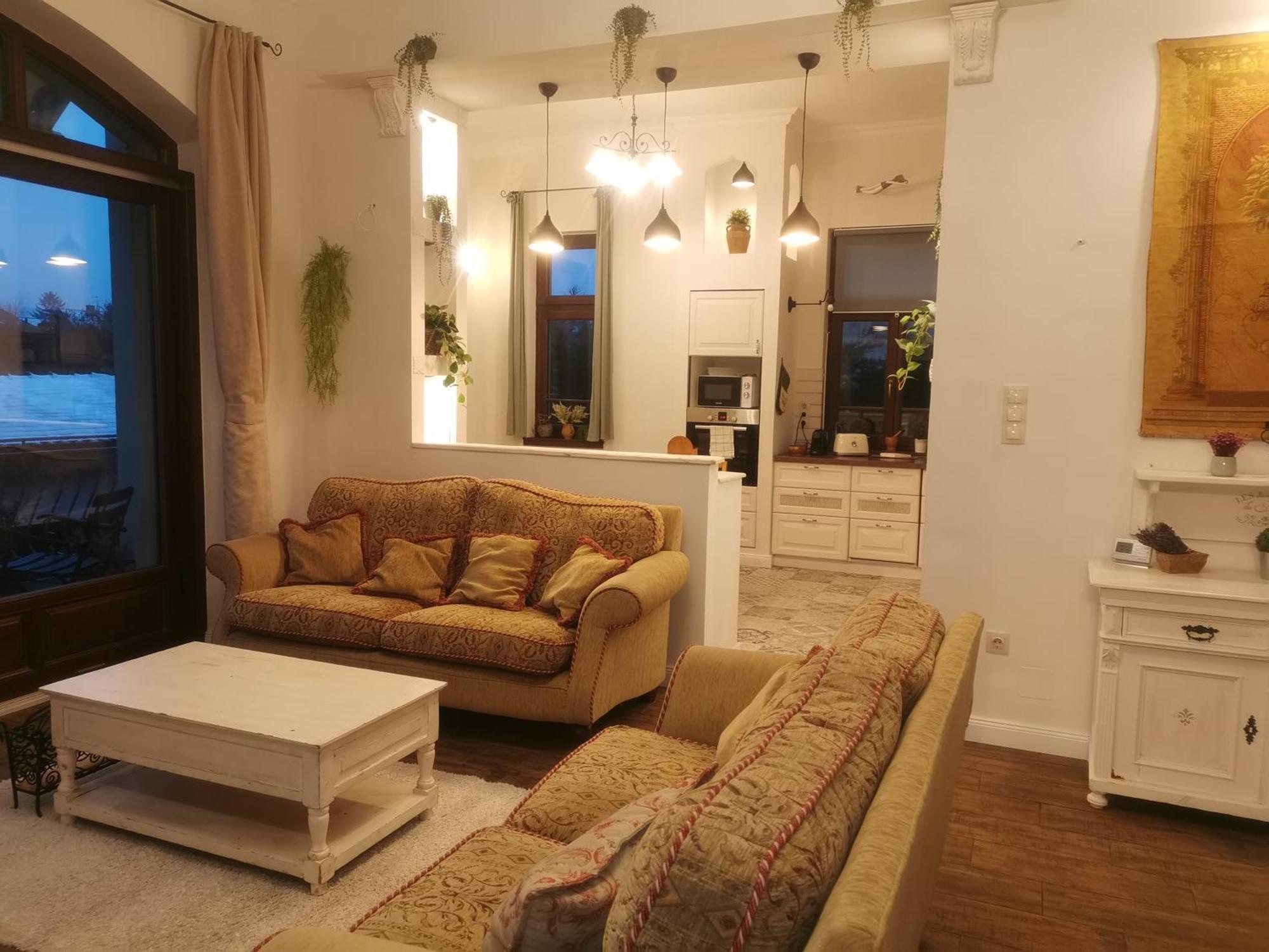Kuria Apartman With Private Jacuzzi And Pool Budapest Exteriör bild