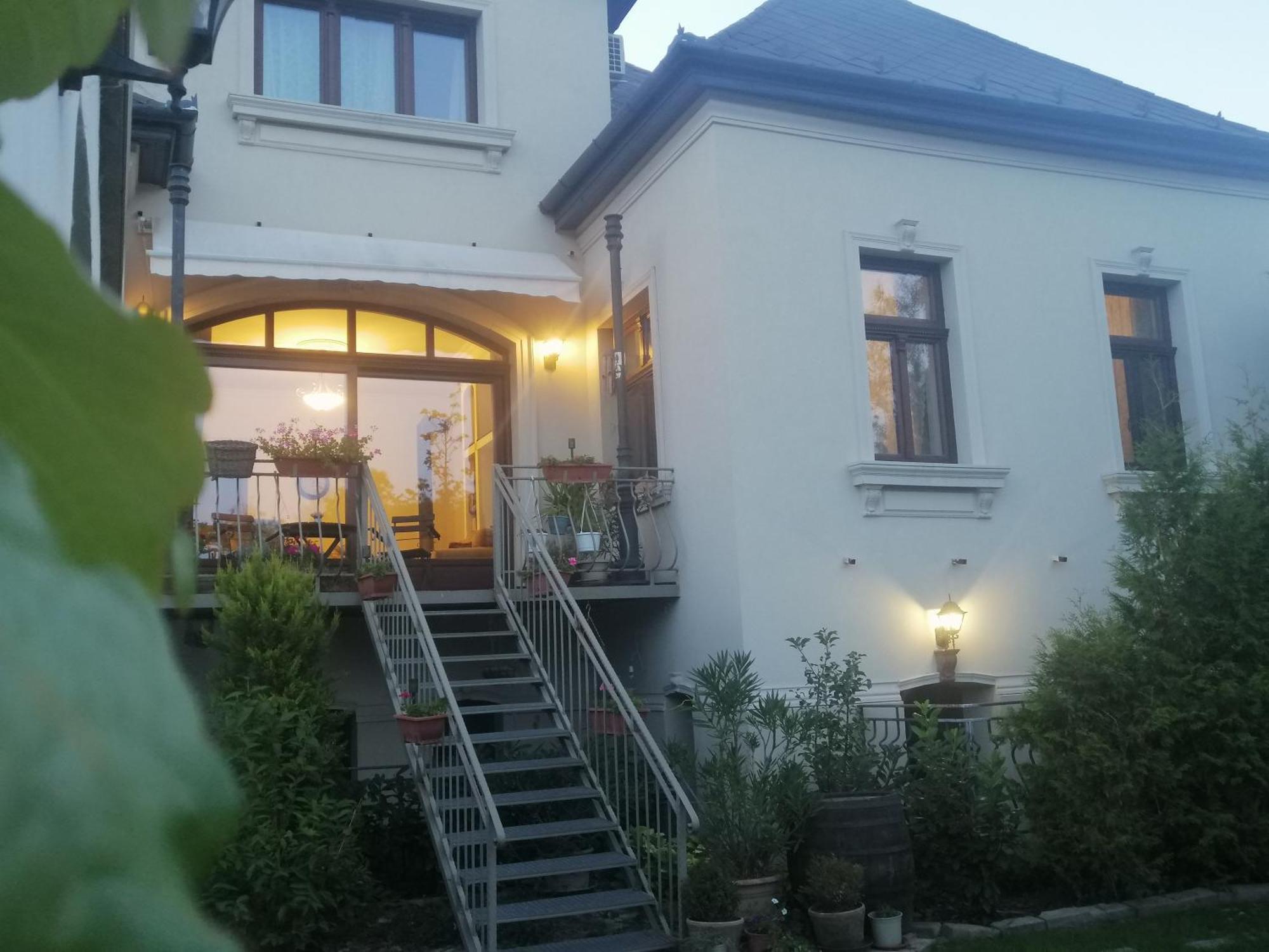 Kuria Apartman With Private Jacuzzi And Pool Budapest Exteriör bild